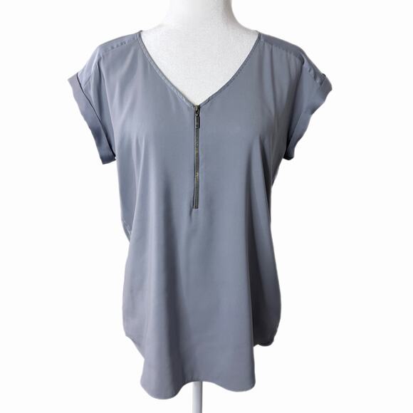 Express Tops - Express Women's Blouse Size M Gray Zipper V-Neck Cap Short Sleeve Silky Top